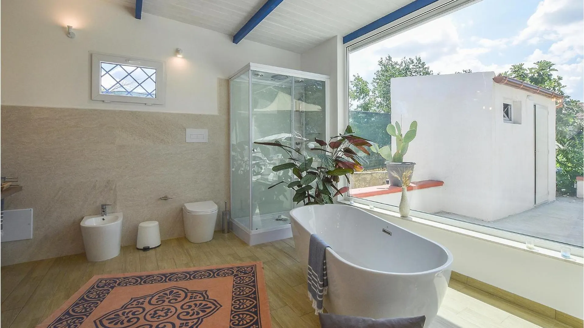 Beautiful Home In Chiaramonte Gulfi