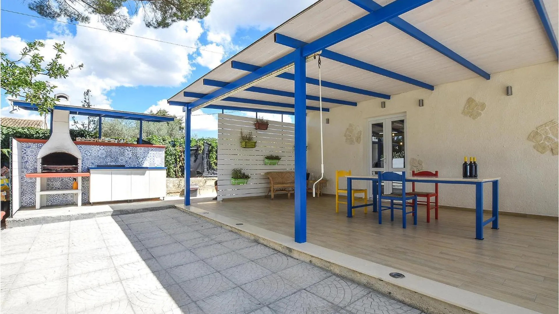 Beautiful Home In كيارامونتي غولفي 0*,